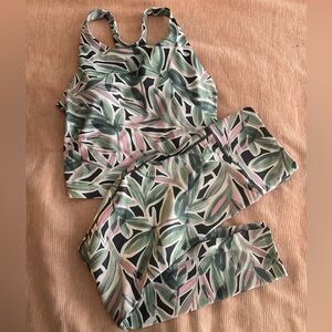 Tropical Leaf Print Activewear Set Crop Tank Leggings